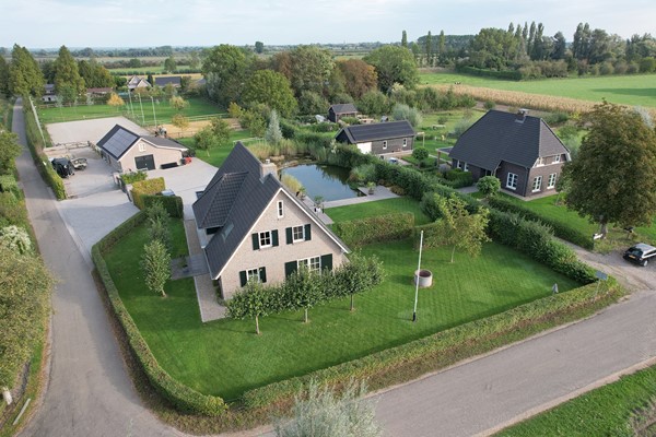 Te koop: UNIEK, VRIJSTAAND resideren in een landelijke omgeving ideaal geschikt voor paardenliefhebbers!